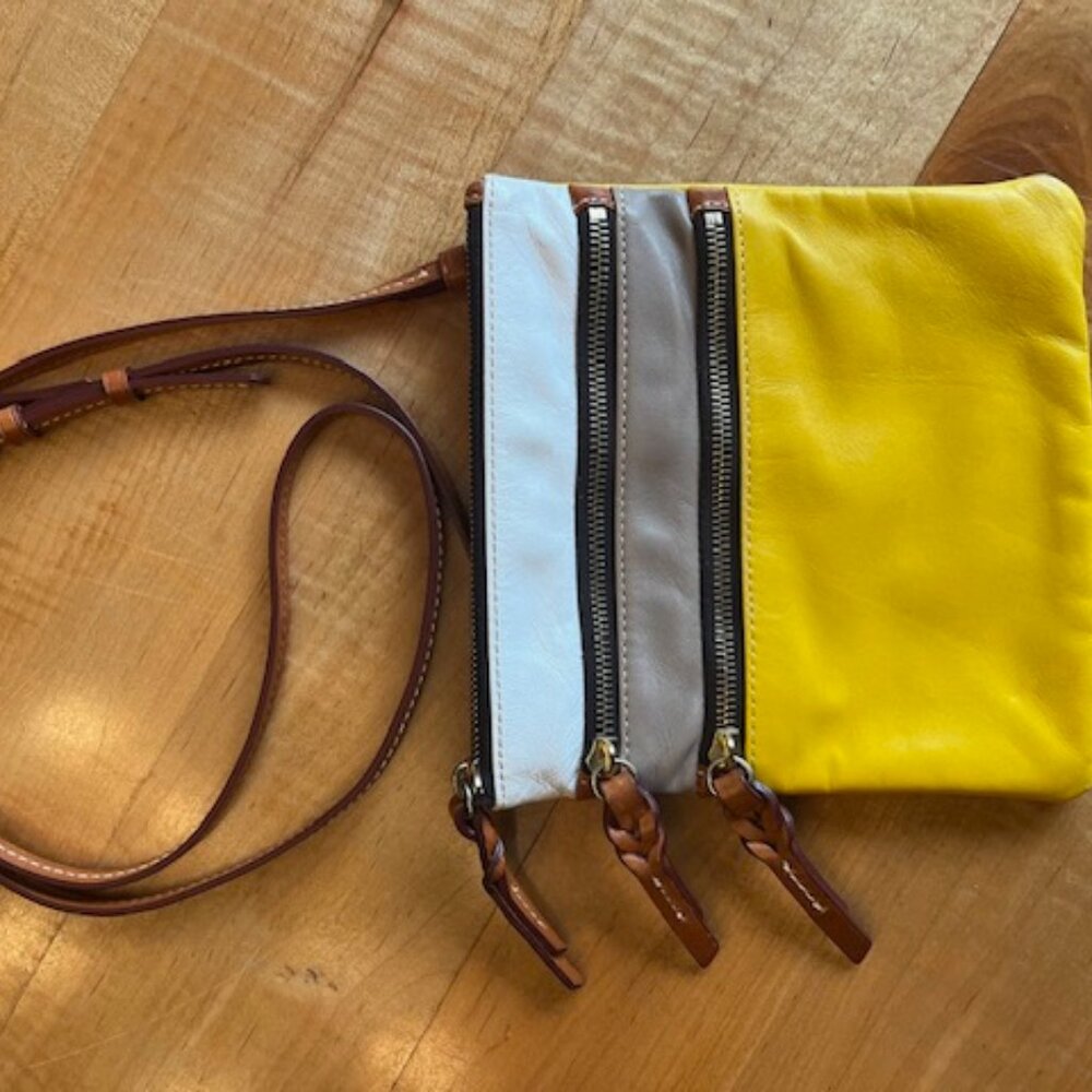 Dooney & Bourke Crossbody Bag
